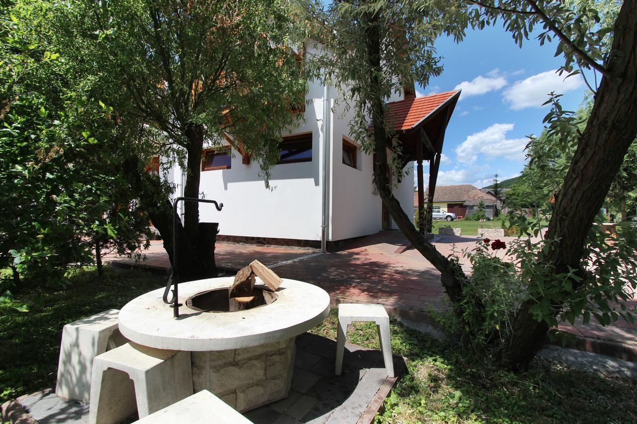 Felso Fogado Bed & Breakfast Felsotold